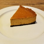 食堂カフェ マホロバ - カラメルチーズケーキ