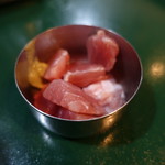 立ち飲み居酒屋 ドラム缶 - マグロぶつ(200円)