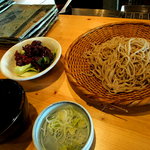 初花 - ランチメニュー　蕎麦ととりもつ煮のセット