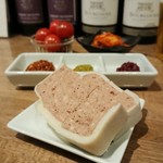 肉山 横浜 - 肉のパテ