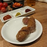 肉山 横浜 - 単角牛のソ－セ－ジ