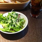 ランチ：サラダ・ドリンク・パン４種