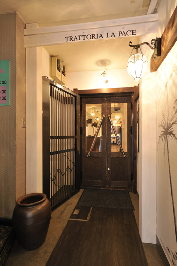 トラットリア ラパーチェ