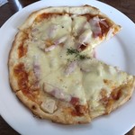 にんにく亭 - ベーコンとにんにくのピザ¥670