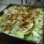 亀とん食堂 - 混ぜると徐々にしんなりと・・・おいしそう