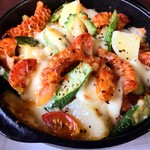 Itariaryourikorutsua - トリッパと旬野菜、モッツァレラチーズのオーブン焼き