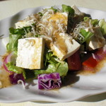 豆腐とジャコの和風サラダ
