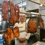 錦福 香港美食 - 焼き物に囲まれた厨師様