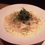 炭焼創作割烹 旬 - バジルクリーム生パスタ５４０円（税込）