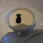 四川豆花飯荘 - 杏仁豆腐