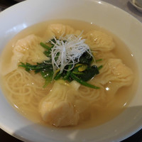 四川豆花飯荘 東京店 - 海老ワンタン麺