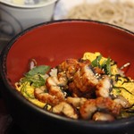 宮の蕎麦 兎屋 - 丼とそハーフそばのセット(うなぎ飯)