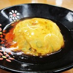 餃子の王将 - 天津飯 440円 + 大盛り 130円 = 570円（税別）。　　　　　　　　2018.03.08