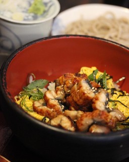 Miyano Sobaya Usagiya - 丼とそハーフそばのセット(うなぎ飯)