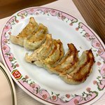 餃子の王将 - 餃子一人前(¥237)
安定した味はさすがだが、この日は席の関係もあってか、やや冷めていたように感じた。これにはちょっとがっかりした。何か手違いでもあったんだろうか？