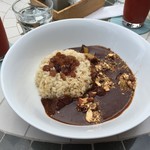 ヨガカフェ - チョコレートカレー 790円