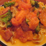チューリップスープ - トマトとブロッコリーのパスタ