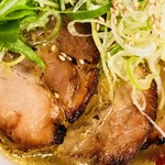 麺や蔵人 - 炙られてますチャーシュー【料理】 