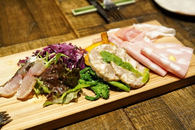 CINQUE IKARIYA photo 3