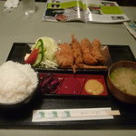 ボリューム亭 - ひれかつ定食 950円