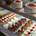 ル・ジャルダン・デュ・ソレイユ - ケーキの種類も沢山です
