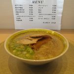 RAMEN RS 改 - 背脂中華そば塩（700円）