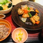 大戸屋 - 真だらと野菜の黒酢あん定食　五穀米　ご飯少な目　税込861円