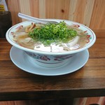 京都特製ラーメン 旭 - 横から