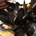 BUCA - BUCA(ムール貝の白ワイン蒸し)