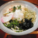 手打ちうどん 自遊席 - 山かけ明太子うどん