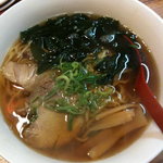 横浜中華料理　和香佐 - 醤油ラーメン ¥550