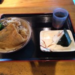 松製麺所 - かけうどん（並）、揚げ、かき揚げ天ぷら、おかかおにぎり
