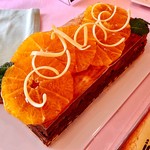 伊丹シティホテル - デコポンショコラ＠MVP。キャラメリゼされたくるみ入りのダコワーズボトムとビターチョコと甘くジューシーデコポン