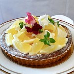 伊丹シティホテル - 日向夏のタルト＠日向夏があま〜い。ジューシー