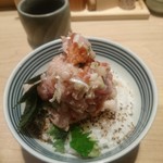 日本橋海鮮丼 つじ半 神楽坂店 - 梅・うに増し