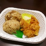 吉野鶏めし保存会 - おにぎり唐揚げのセット