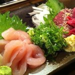 スタンドアップ トリウオ - 地鶏のお刺身。うまいわぁ。