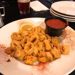 Gino's East - カラ・マリ。