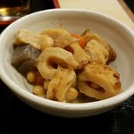 まんじ - 小鉢はちくわと野菜、大豆の煮物