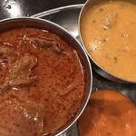 ダバ インディア - 辛口のマトンカレーと中辛なドライマタール