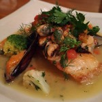 和献洋菜Hi-Bi - コショウ鯛のムール貝ソース