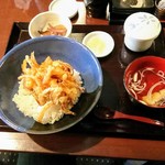 活ホタテかき揚げ丼