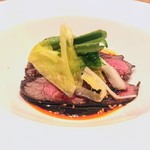 東京チャイニーズ 一凛 - 牛タタキ 春野菜と 四川風の甘辛ソース