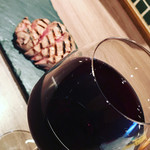 EBOSHI - お肉にはグラスワインの赤