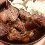 骨付鳥、からあげ、焼鳥 がブリチキン。 - 