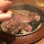 몬젠 벳칸 - （若くて綺麗な）店員さんが調理してくださいます♪