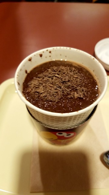 キョロちゃんホットチョコ By 無芸小食 カフェ ベローチェ 室町一丁目店 Caffe Veloce 三越前 カフェ 食べログ