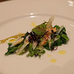 オステリア・オリエーラ - 釧路産 毛ガニ、根三つ葉、セリの冷製　グレープフルーツのソース