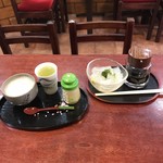 三河屋綾部商店 - 延寿あまさけとところてん。
            合計で税込800円。
            美味し。