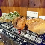 魚！魚っ！いっちょらい - 備長炭でじわじわ焼きます♪